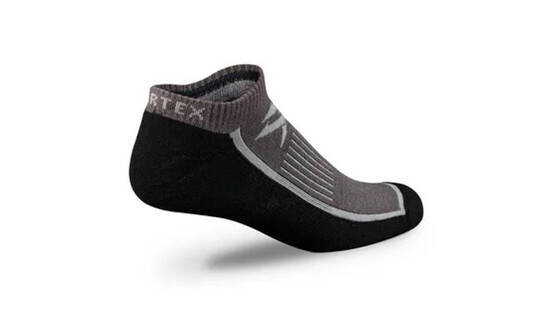 Vortex Optics Main Trail Everyday No-Show Men's ankle Socks feature a cushioned sole